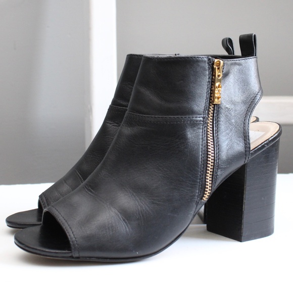 Cole Haan Black ZULA SHOOTIE II Leather Peep-Toe Bootie Shootie Heels Size 9.5 - Picture 2 of 8